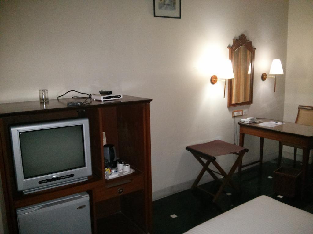 Kamat Lingapur Hotel Hajdarabad Zewnętrze zdjęcie